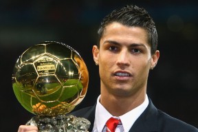 kaiyun官方网站-强队对抗：巅峰时刻的精彩绝伦较量，强队对强队的成语